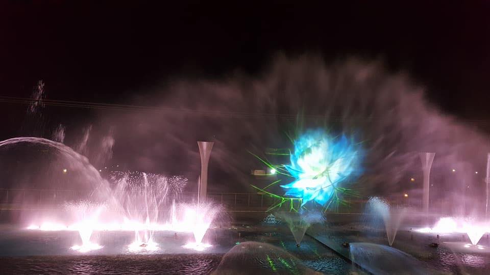 Pomegranate Fountain Show